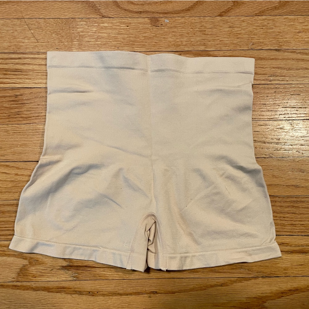 Skinny Girl Smoothers and Shapers Mini Short with Tummy Control - Size L